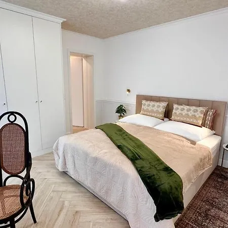 Large With Terrace - Very New