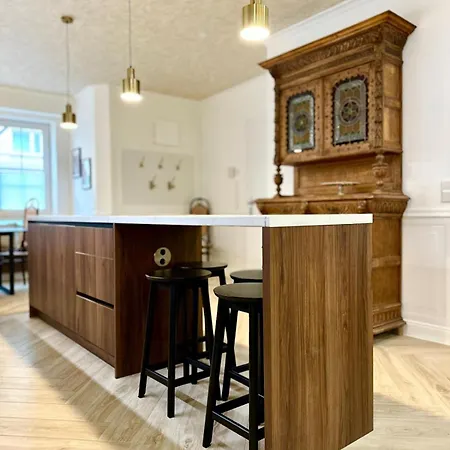 Large With Terrace - Very New