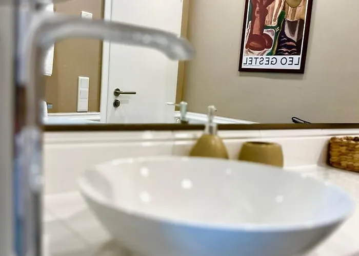 Large With Terrace - Very New * Düsseldorf