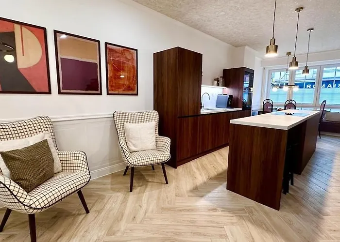 Apartament Large With Terrace - Very New *
