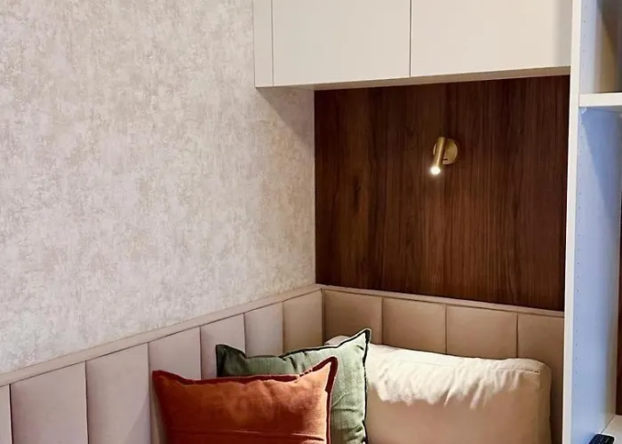 Large With Terrace - Very New * Düsseldorf