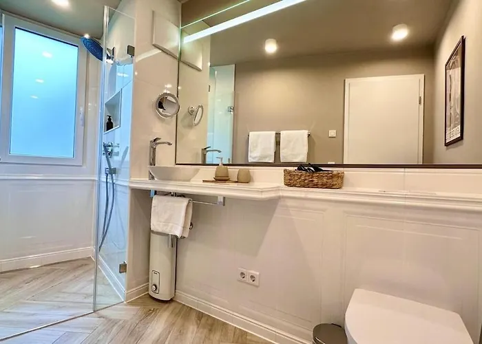 Large With Terrace - Very New * Düsseldorf