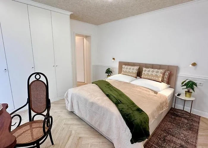 Large With Terrace - Very New