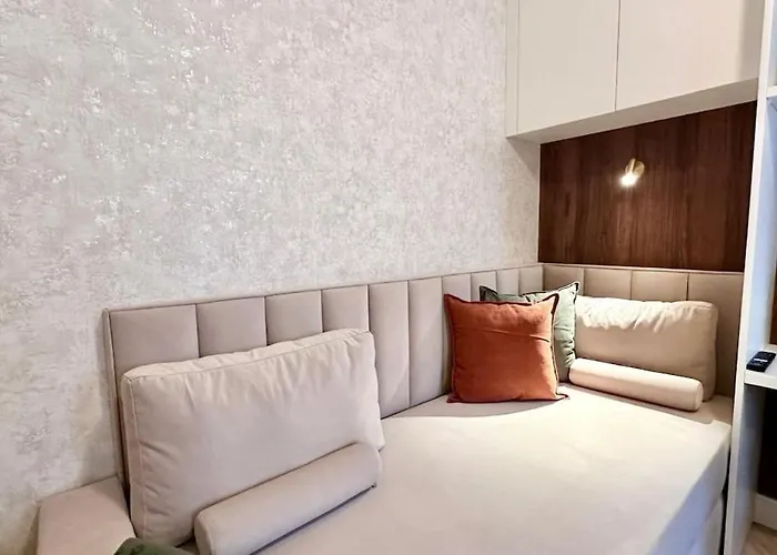 Apartment Large With Terrace - Very New