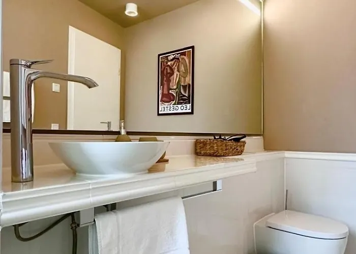 Large With Terrace - Very New